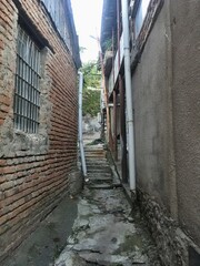 Narrow passage between houses