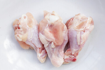Fresh raw chicken wings (wingstick)