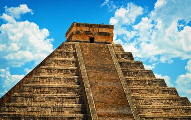 chichen itza pyramid