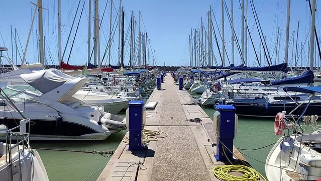 Lido di Ostia - Pontile D del Porto Turistico di Roma