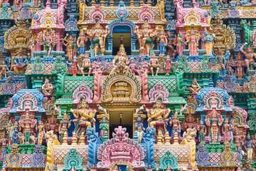 Beautiful Colorful Gopuram of Sri Rangnatha Swamy Temple, it was Built by Chola King Dharmavarma in 100 BCE. One of the Largest Hindu Living Temple,  Srirangam, Tiruchirappalli Tamil Nādu, India. 