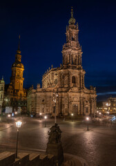 Fototapeta premium Kathedrale Sanctissimae Trinitatis,Dresden Germany.Night landscape and view of the cathedral in the old town of Dresden