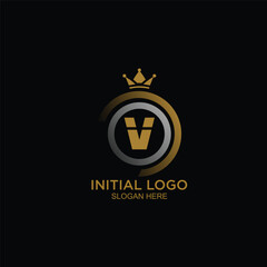 initial logo with crown icon, initial logo king