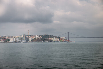 Naklejka premium 25th April Bridge, Lisbon, Portugal