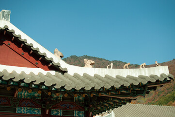 korean temple roof