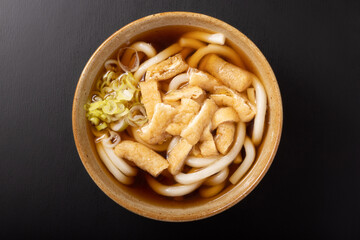 きざみ揚げうどん