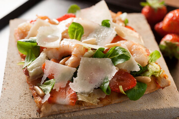 shrimps pizza with parmesan