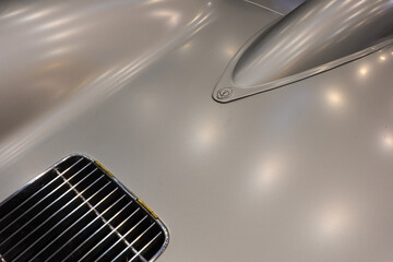 racing car, classic car, restored, silver, reflections, detail, details, closeup