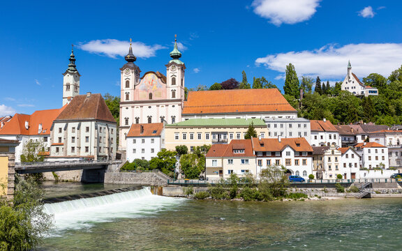 Austria, Upper Austria, Steyr, River Enns and St Michael's Church