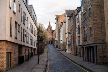 Fototapeta premium Old Tolbooth Wynd, Royal Mile in Edinburgh