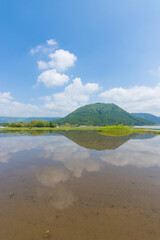 水田と青空（熊本県阿蘇）