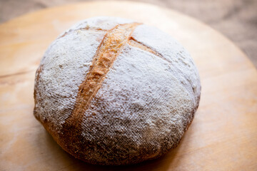 天然酵母のカンパーニュ_02