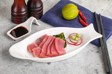 Japanese cuisine - sliced tuna sashimi