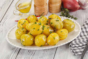 Hot boiled baby potato with oil