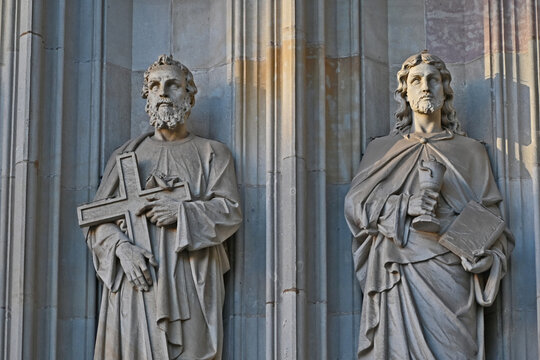 Barcellona, La cattedrale di Barcellona, totti, contrafforti e decorazioni gptiche - Catalogna, Spagna	
