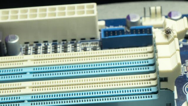 RAM SLOT IN COMPUTER INETERNAL COMPONENT MOTHERBOARD CLOSEUP VIEW