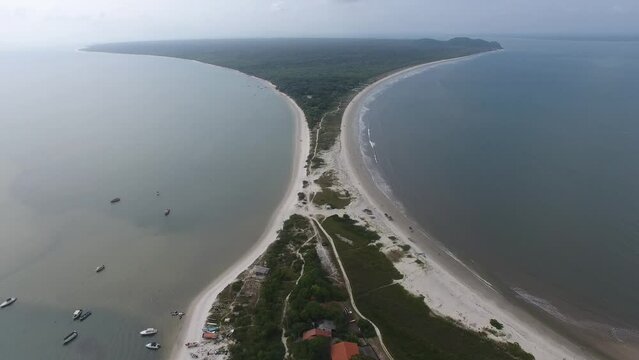 Praia do Istmo, Ilha do Mel - Paranagu&aacute;, Paran&aacute;, Brazil