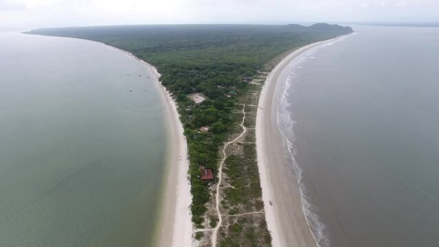 Praia do Istmo, Ilha do Mel - Paranagu&aacute;, Paran&aacute;, Brazil