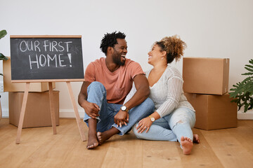 Board, box or happy couple laughing in new house in real estate, property investment or buying...