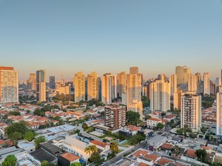 Fotos aéreas da região do Brooklin em São Paulo. Zona Sul, ao amanhecer, e também o skyline dos prédios mais modernos.