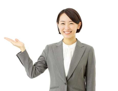 案内をするスーツ姿の女性