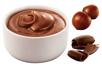 pote com creme de avelã com chocolate acompanhado de nozes de avelã e pedaços de chocolate ao leite isolado em fundo transparente