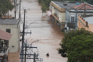Obraz premium Flood in southern Brazil leaves the city of Igrejinha flooded and residents are rescued