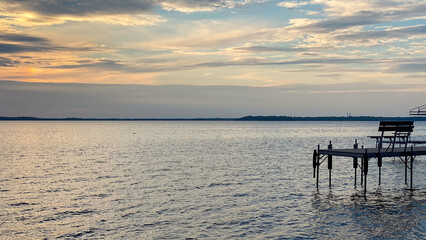 Fototapeta premium Sunset Over Lake Mendota in Madison Wisconsin