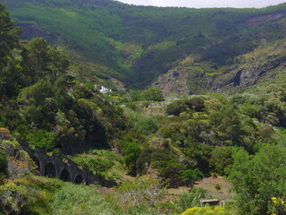 Salina, die grünste der Liparischen Inseln in Sizilien