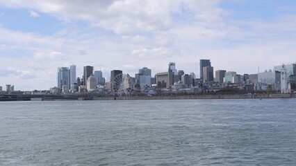 Obraz premium Skyline of Montreal with its downtown area and historic District - Canada travel photography