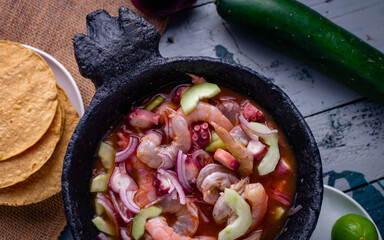 Shrimp mixed with octopus and vegetables