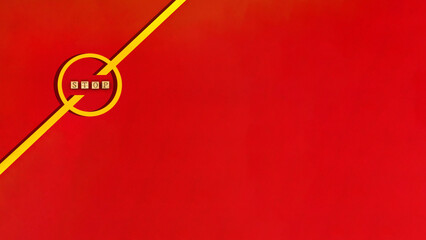 赤い背景で左上隅にかかったストップマークのリボン