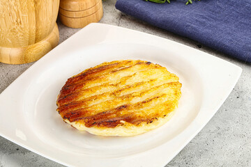 Grilled Greek traditional cheese - haloumi