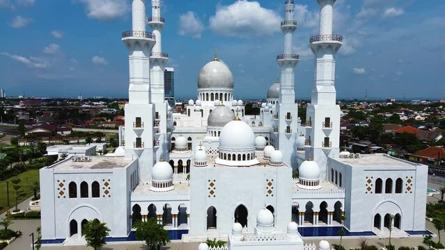 Aerial view of Masjid Raya Syeikh Zayed in Solo, Central Java, Indonesia. This mosque is a miniature mosque of Syeikh Zayed Grand Mosque in Abu Dhabi