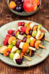 Fruit sweet kebabs.