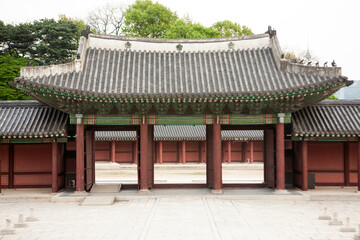 Fototapeta premium Exterior of the wooden buildings in the palace of Joseon Dynasty