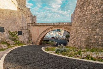 Pont de la porte Ploče, Dubrovnik 1