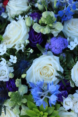 White and blue flower arrangement for a wedding