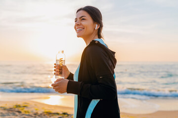 woman doing sports in morning