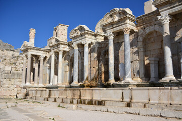 Obraz premium the ruins of the ancient city Sagalassos with fountain made of stone