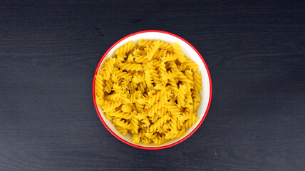 Shahi Chicken Pasta is made with chicken meat, egg, pasta, tomato, carrot, onion, lemon, garlic, green chili, cabbage and other ingredients. It is very tasty to eat and Spicy Flair