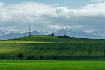 krajobraz górski linia elektryczna zielony niebieski