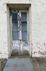 Distressed Entry Selma, AL