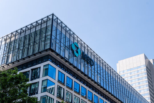 Puteaux, France - 9 mai 2024: Fa&ccedil;ade du si&egrave;ge social de Merck Sharp and Dohme (MSD) France, filiale fran&ccedil;aise du groupe pharmaceutique am&eacute;ricain Merck and Co. Inc.