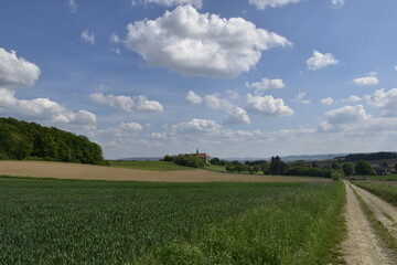 Kirche und Landschaft in Wittenburg bei Elze