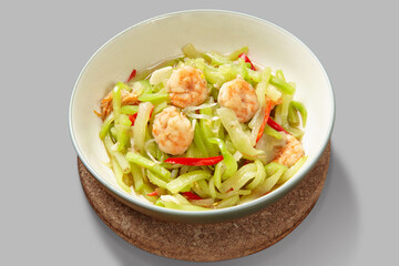 A bowl of stir-fried fresh chayote with some shrimp