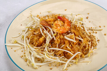 Pad thai - noodle with shrimps