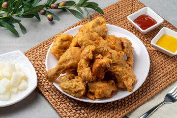 Fried, chicken, seasoning, duck, half-and-half, fried, chicken, Korean, mustard, sauce, radish, soy sauce, garlic,