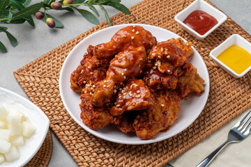 Fried, chicken, seasoning, duck, half-and-half, fried, chicken, Korean, mustard, sauce, radish, soy sauce, garlic,