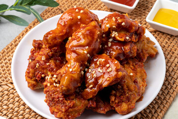Fried, chicken, seasoning, duck, half-and-half, fried, chicken, Korean, mustard, sauce, radish, soy sauce, garlic,